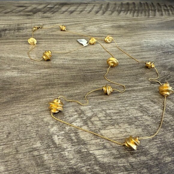 NWT Anne Klein Gold-Tone Necklace With Textured Beads & Lobster Clasp Closure - Picture 2 of 7